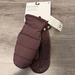 Lululemon Wunder Puff Mittens